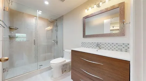 28 Center Lane Key Largo FL 33037