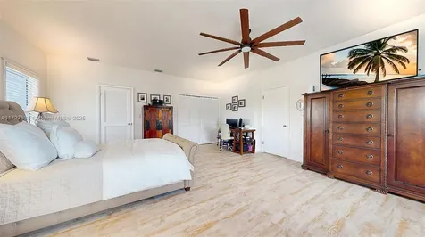 28 Center Lane Key Largo FL 33037