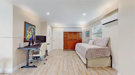 28 Center Lane Key Largo FL 33037
