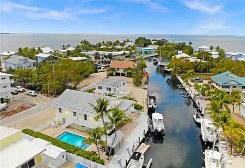 28 Center Lane Key Largo FL 33037