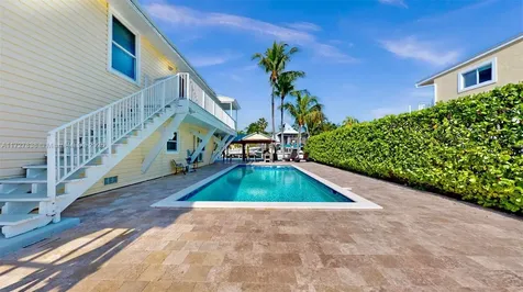 28 Center Lane Key Largo FL 33037