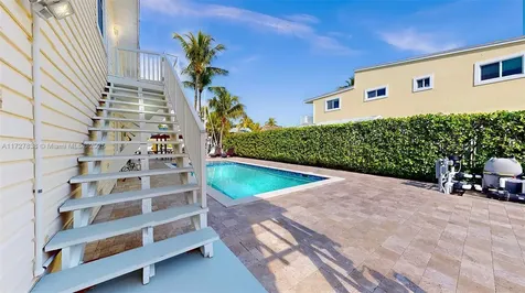 28 Center Lane Key Largo FL 33037