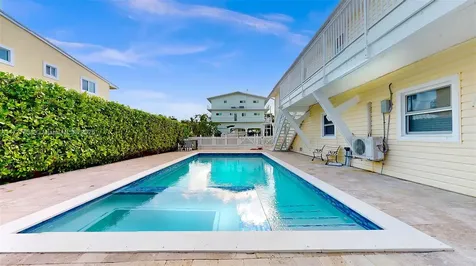 28 Center Lane Key Largo FL 33037