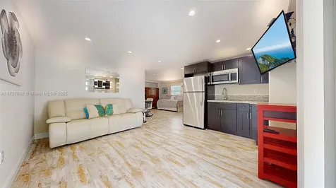 28 Center Lane Key Largo FL 33037