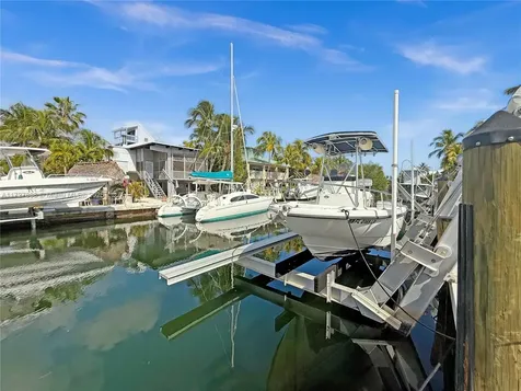 28 Center Lane Key Largo FL 33037