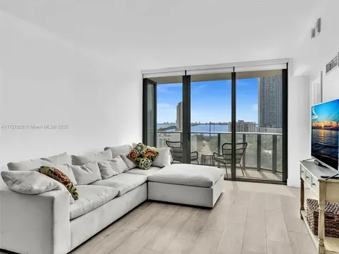 121 NE 34th Street Miami FL 33137