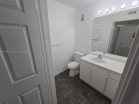 2622 NW 33rd Street Oakland Park FL 33309