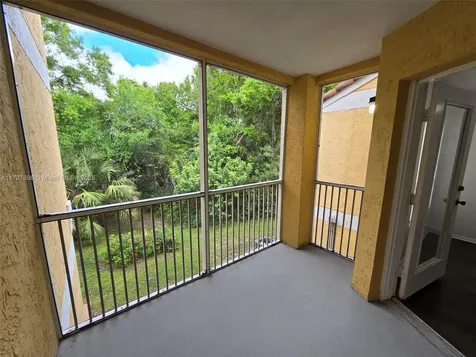 2622 NW 33rd Street Oakland Park FL 33309
