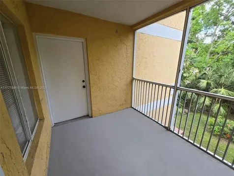 2622 NW 33rd Street Oakland Park FL 33309