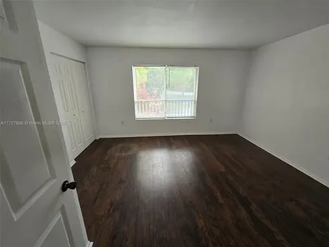 2622 NW 33rd Street Oakland Park FL 33309