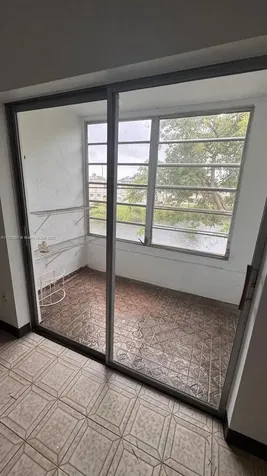 160 NE 203rd Terrace Miami Gardens FL 33179