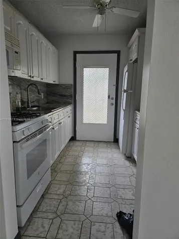 160 NE 203rd Terrace Miami Gardens FL 33179