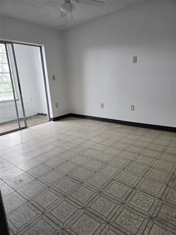 160 NE 203rd Terrace Miami Gardens FL 33179