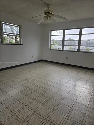 160 NE 203rd Terrace Miami Gardens FL 33179