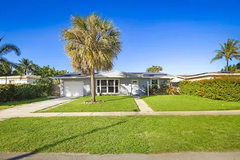6593 SW 10th Court North Lauderdale FL 33068