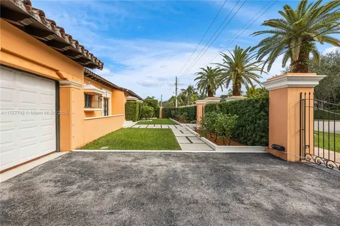 1181 S Alhambra Circle Coral Gables FL 33146