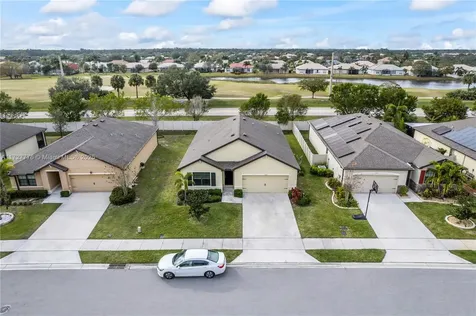 6103 NW Regent Street Port St. Lucie FL 34983