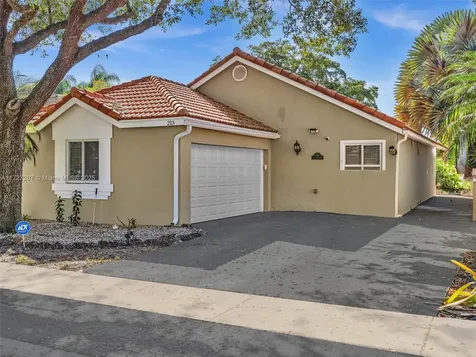 213 NW 101st Avenue Plantation FL 33324