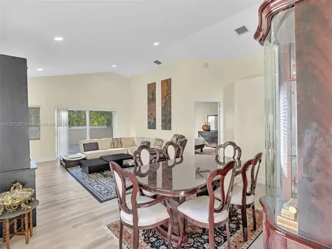 213 NW 101st Avenue Plantation FL 33324