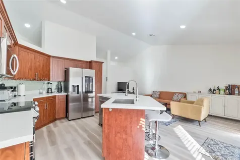 213 NW 101st Avenue Plantation FL 33324