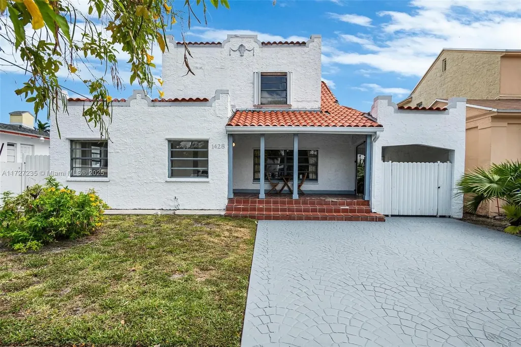 1428 SW 11th Terrace Miami FL 33135