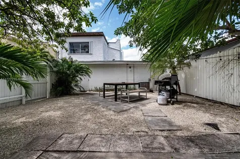 1428 SW 11th Terrace Miami FL 33135