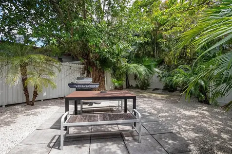 1428 SW 11th Terrace Miami FL 33135