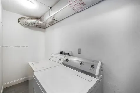 1428 SW 11th Terrace Miami FL 33135