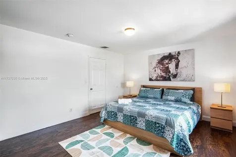 1428 SW 11th Terrace Miami FL 33135