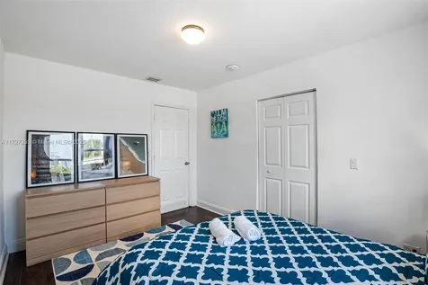 1428 SW 11th Terrace Miami FL 33135