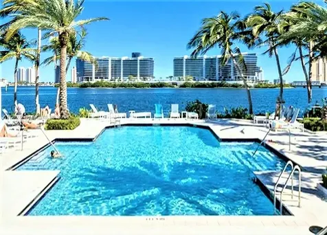 3215 NE 184 Street Aventura FL 33160