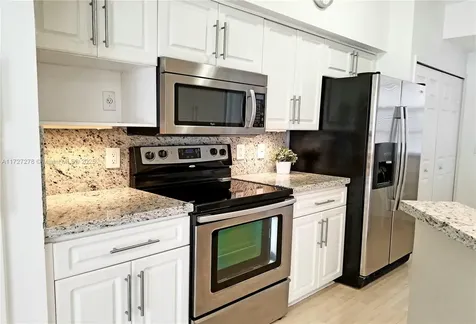 3215 NE 184 Street Aventura FL 33160