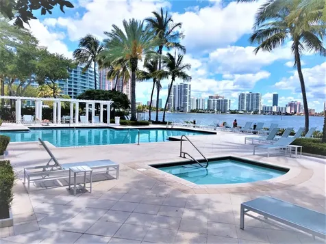 3215 NE 184 Street Aventura FL 33160