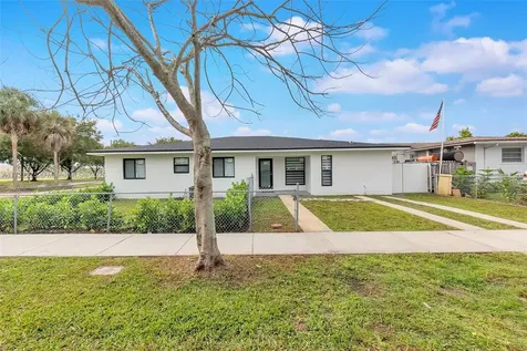 20640 Manta Drive Cutler Bay FL 33189