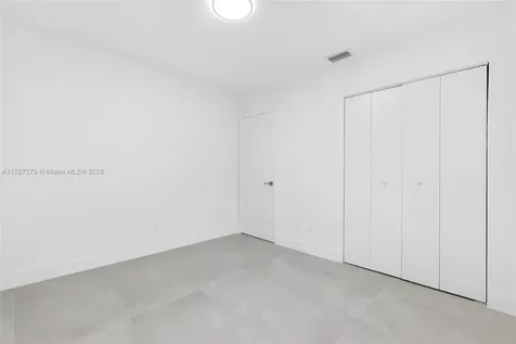20640 Manta Drive Cutler Bay FL 33189