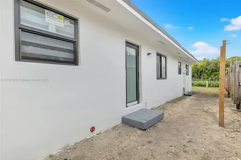 20640 Manta Drive Cutler Bay FL 33189