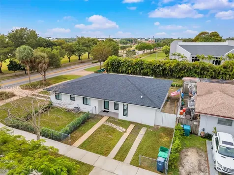 20640 Manta Drive Cutler Bay FL 33189