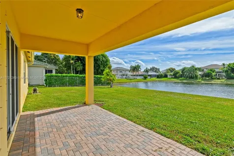 108 N Tuscany Drive Royal Palm Beach FL 33411