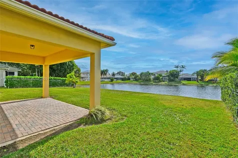 108 N Tuscany Drive Royal Palm Beach FL 33411