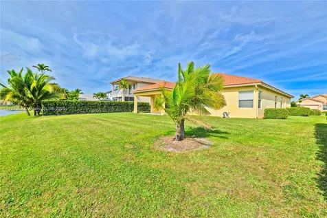 108 N Tuscany Drive Royal Palm Beach FL 33411