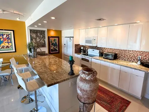 3300 NE 36th Street Fort Lauderdale FL 33308