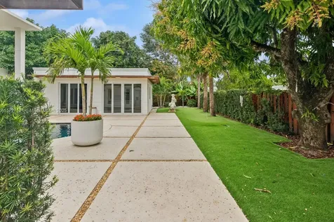 7965 SW 136th Street Pinecrest FL 33156