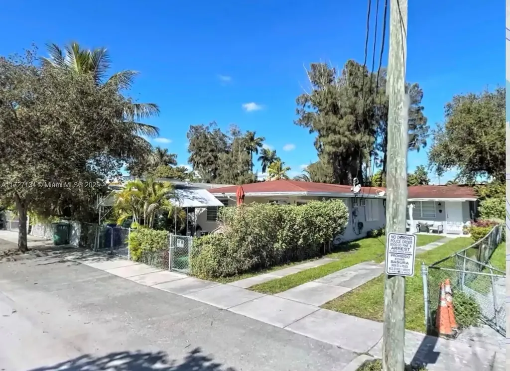 3285-3287 NW 13th Terrace Miami FL 33125