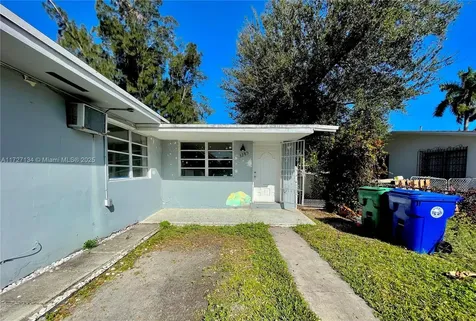 3285-3287 NW 13th Terrace Miami FL 33125