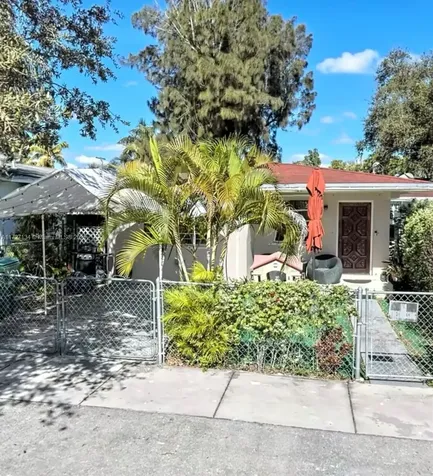 3285-3287 NW 13th Terrace Miami FL 33125