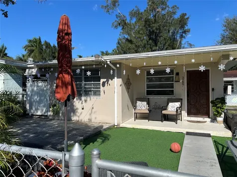 3285-3287 NW 13th Terrace Miami FL 33125