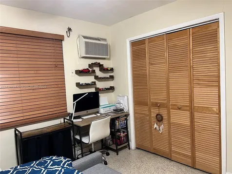 3285-3287 NW 13th Terrace Miami FL 33125