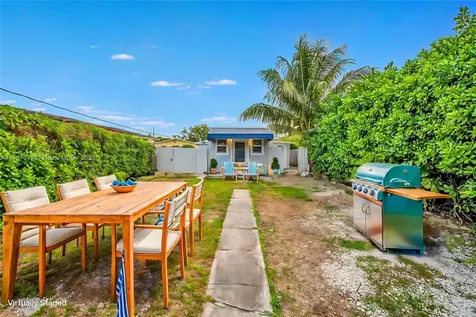 2372 NW 34th Street Miami FL 33142
