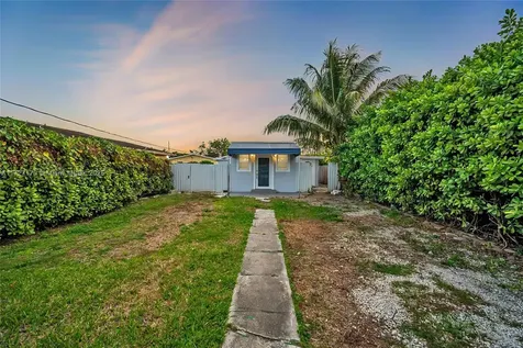 2372 NW 34th Street Miami FL 33142