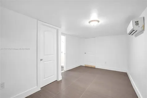 2372 NW 34th Street Miami FL 33142